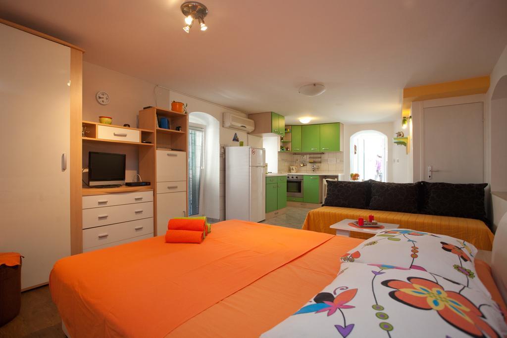 Paradise Apartment With Big Sunny Terrace In The Old Town, Few Meters From The Sea & Riva Promenade Сплит Номер фото